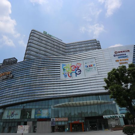 Holiday Inn Express - Wuhan Optical Valley By Ihg Buitenkant foto