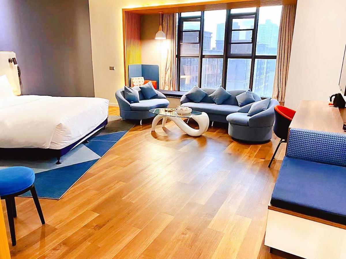 Holiday Inn Express - Wuhan Optical Valley By Ihg Buitenkant foto