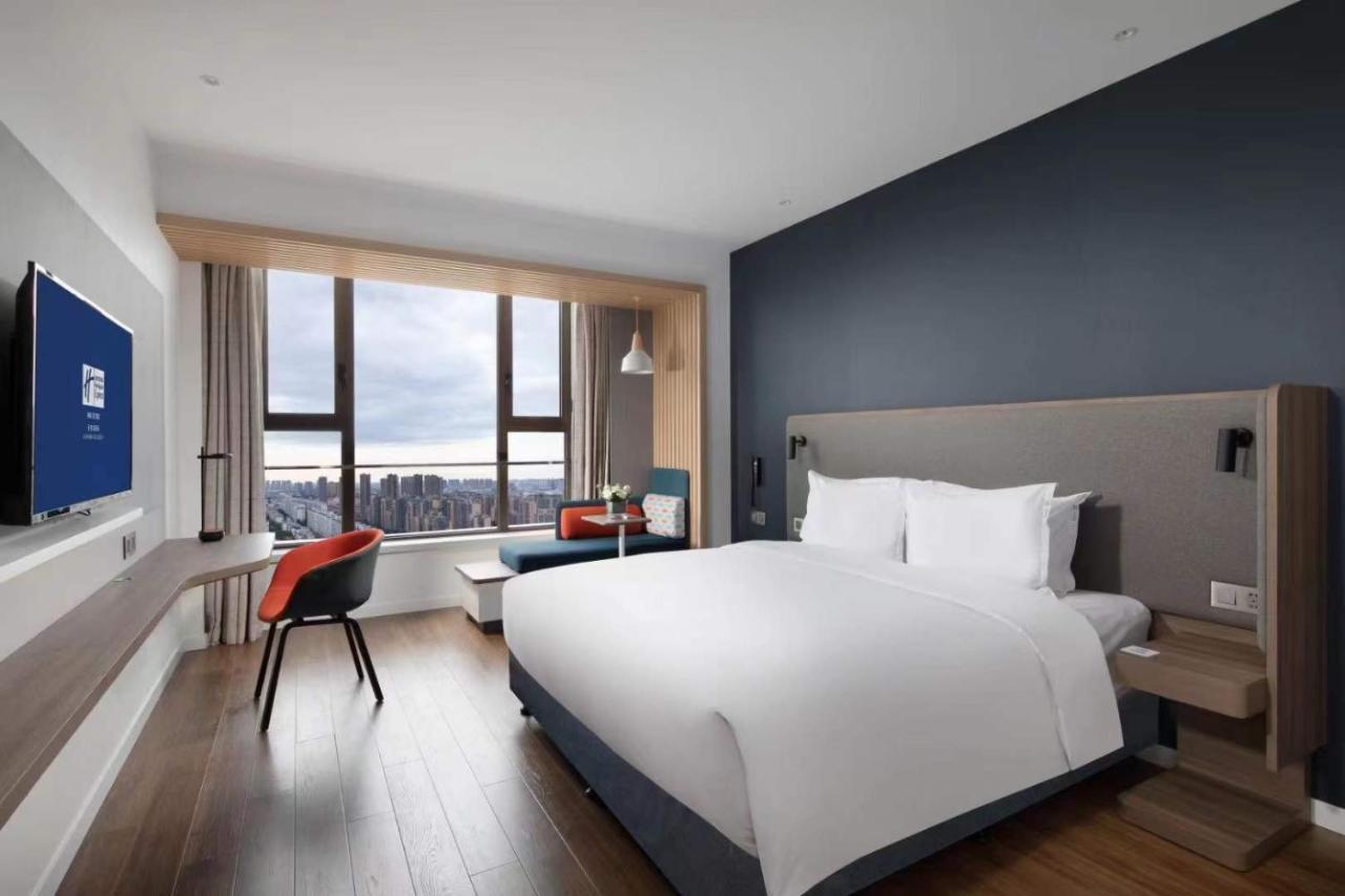 Holiday Inn Express - Wuhan Optical Valley By Ihg Buitenkant foto