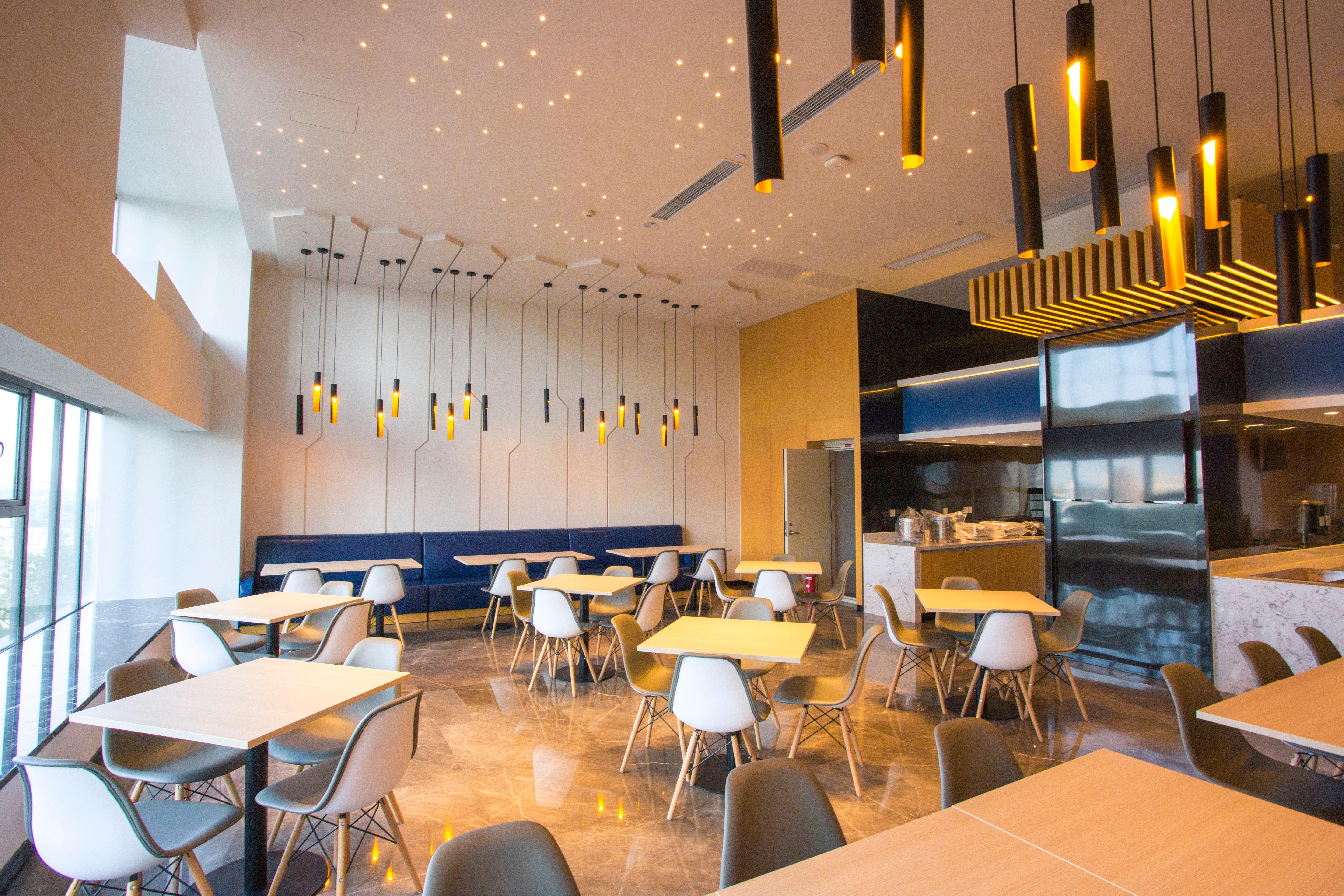 Holiday Inn Express - Wuhan Optical Valley By Ihg Buitenkant foto
